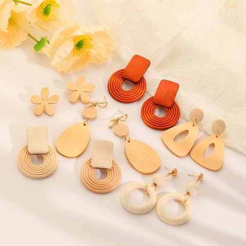 Women Bohemian Wood Drop Earrings Geometric Round Circle Flower Tropical Coconut Dangle Earrings Retro Summer Jewelry
