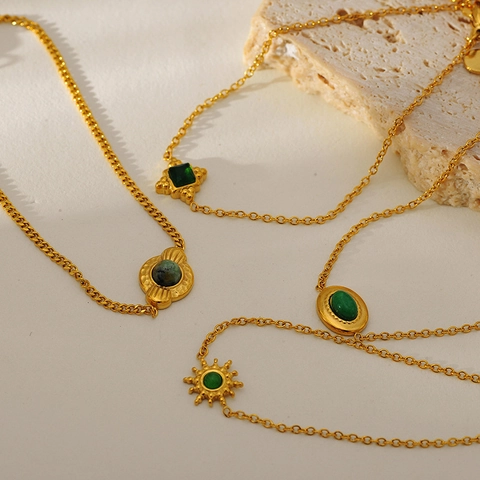 Vintage Stainless Steel Green Glass Bracelet For Women Gold Plated African Pine Stone Geometric Pendant Adjustable Fashion Jewelry