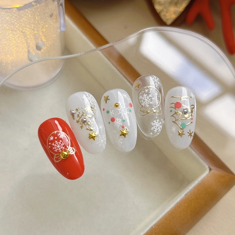 Pegatinas Uñas Navidad 5D Relieve Bronceado Dorado Copos Nieve Árbol Navidad Auto Adhesivo Decoración Manicura