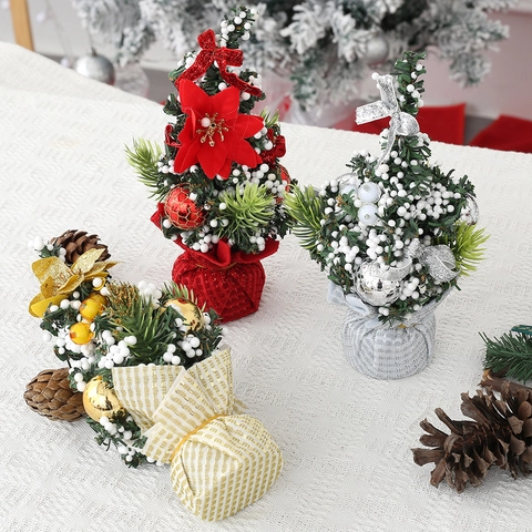 Mini Kunstmatige Kerstboom Desktop Decoratie Plastic Stof Met Ballen Strikken Dennenappels Voor Thuis Feestdagen