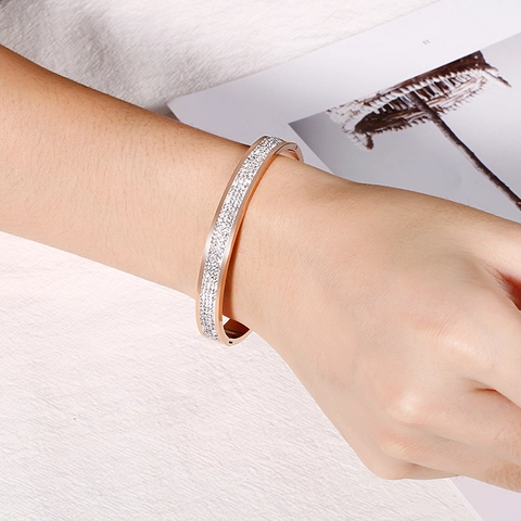 Scharnierende Armring Armband Roestvrij Staal Zirconia Strass Eenvoudige Luxe Open Handsieraden Voor Dames Mode