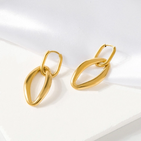 Minimalist Geometric Interlocking Rings Drop Earrings 18K Gold Plated 316 Stainless Steel For Women Irregular Design Style