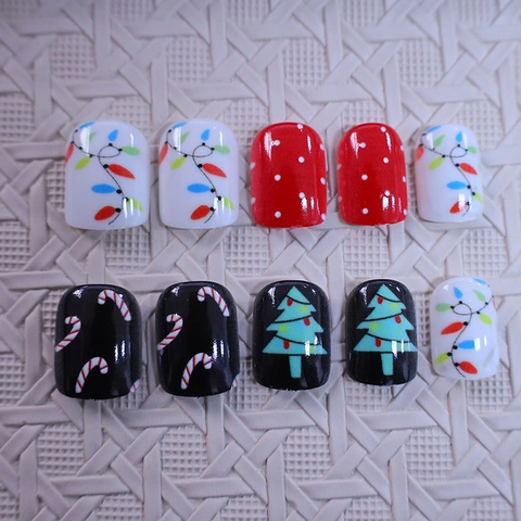 Weihnachten Press On Nails Kurz Quadratisch ABS Künstliche Fingernägel Glänzend Baum Zuckerstangen Muster Für Frauen