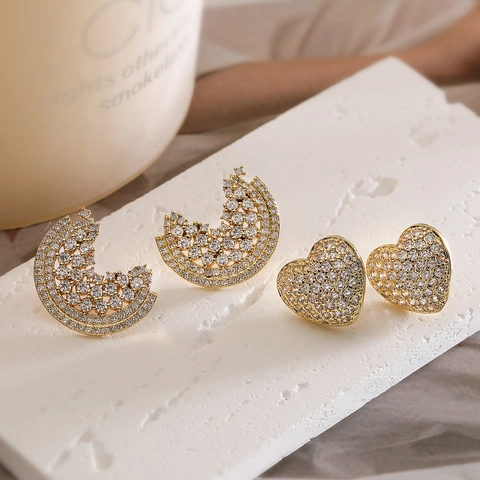 Heart Geometric Stud Earrings 18K Gold Plated Copper Cubic Zirconia Inlaid Luxury Style For Women