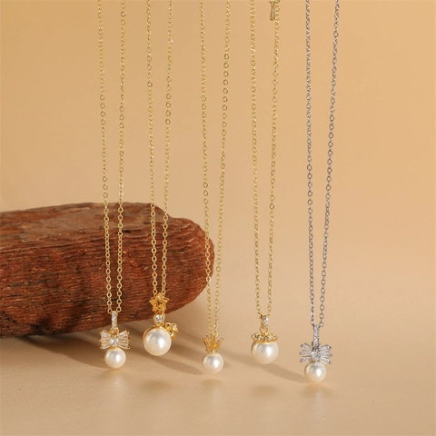 Collana Con Ciondolo Rame Zircone Perla Artificial Fiocco Stella Corona Francese Vintage Elegante Catena Di Clavicola Donna