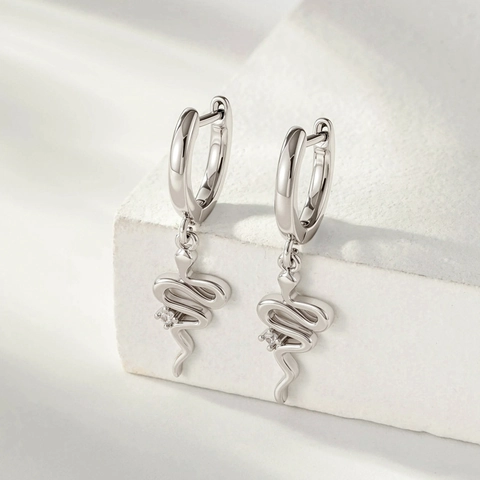 Schlange Anhänger Huggie Creolen Silberne Farbe Kupfer Mit Zirkonia Tier Stil Für Frauen Cool Schmuck