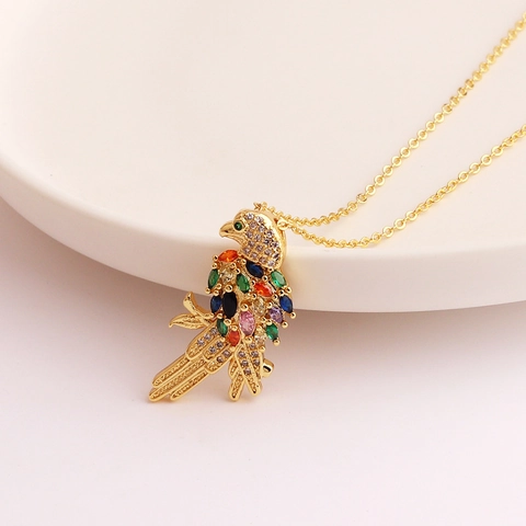 Collana Con Pendente Animale Con Zirconi Colorati Ottone Placcato Oro 18K Uccello Elefante Gioielli Di Moda Per Donna