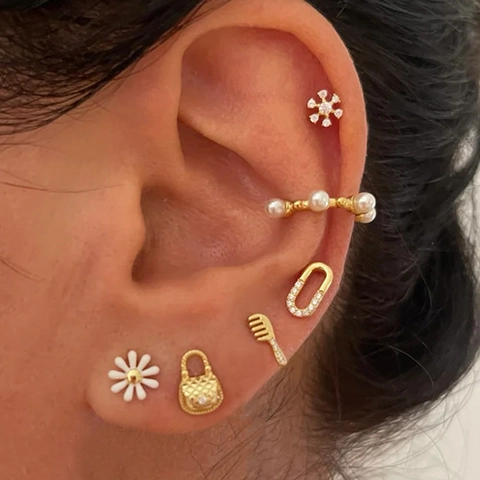Boucles d'Oreilles Clous Géométriques en Cuivre Plaqué Or Avec Zirconia Perle Artificielle Peigne Sac Marguerite Bijoux Femme