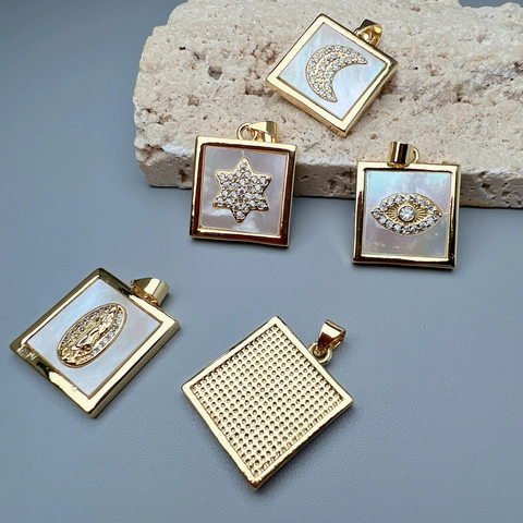 Ciondoli Quadrati Rame Placcato Oro Madreperla Bianca Micro Pave Zircone Malocchio Cuore Croce Per Creazione Gioielli