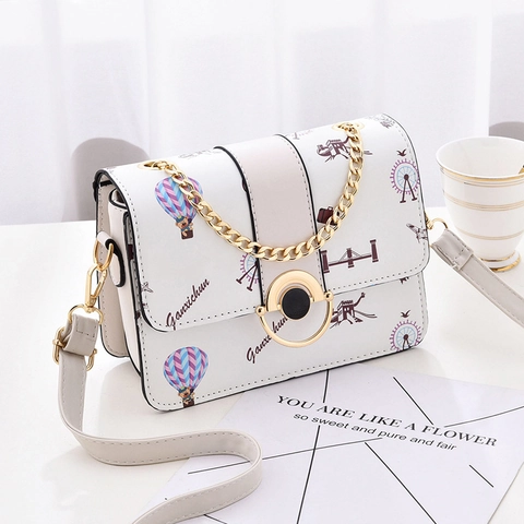 Cartoon Print PU Leather Crossbody Bag For Women Trendy Travel Theme Square Handbag With Gold Chain And Adjustable Strap