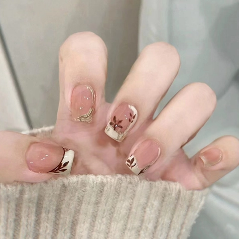 Press On Nails French Style Maple Leaf Pattern Gold Foil Square Oval Elegant Artificial Nails For Women