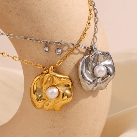 Collana Con Ciondolo Fiore Irregolare Acciaio Inossidabile Placcato Oro 18K Perla Artificial Zircone Gioielli Retro Eleganti