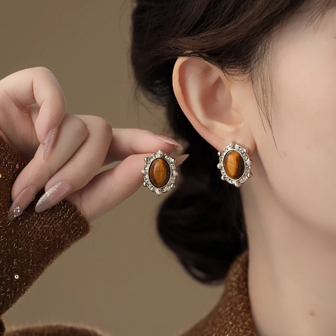 Vintage Baroque Oval Tiger Eye Stone Earrings With Artificial Pearl Details Elegant Alloy Jewelry For Women With Silver Earring Post