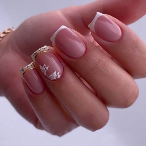French Style Press On Nails White Floral Pattern Gold Foil Accents Square Shape Glossy Reusable Fake Nails For Women