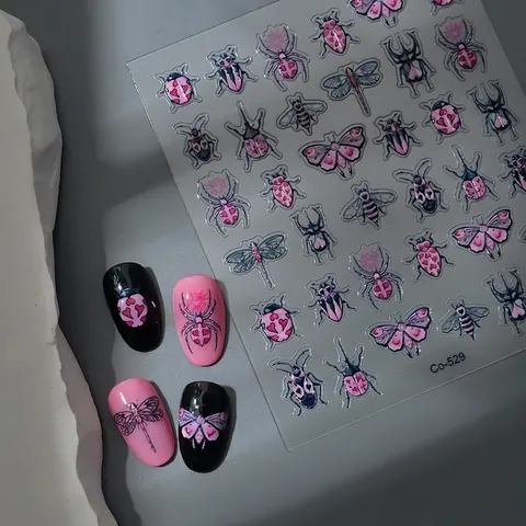 Autocollants Art Ongles 5D Gaufrés Auto-Adhésifs Imperméables Papillon Araignée Coccinelle Magie Mystère Motifs Femmes