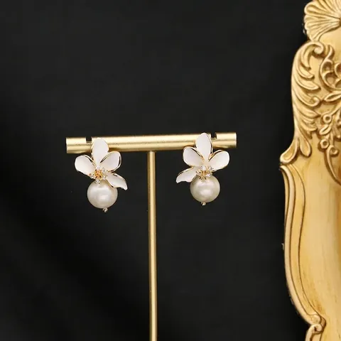 Luxury White Flower Freshwater Pearl Drop Earrings With 925 Sterling Silver Earring Post Zirconia Enamel Floral Earrings