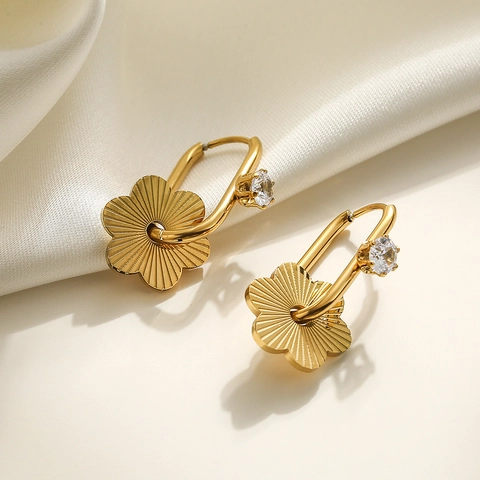 Titanium Stahl Ohrringe Vergoldet Zirkon Schmetterling Blume Hänger Creolen Für Damen Vintage Minimalistischer Stil
