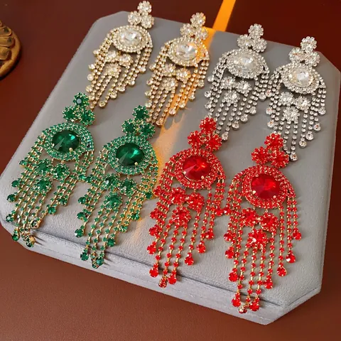 Orecchini Pendenti Nappa Strass Rotondi Vintage Gioielli Rame Con Perno Argento Stile Palazzo Per Donne Lusso