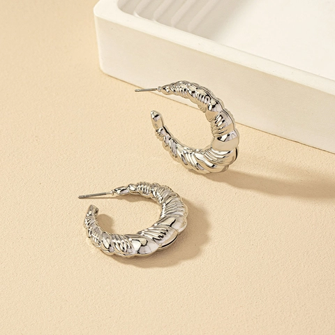 Orecchini A Cerchio In Lega A Forma Di C Intrecciati Stile Croissant Francese Texture A Spirale Per Donna Accessorio Di Moda