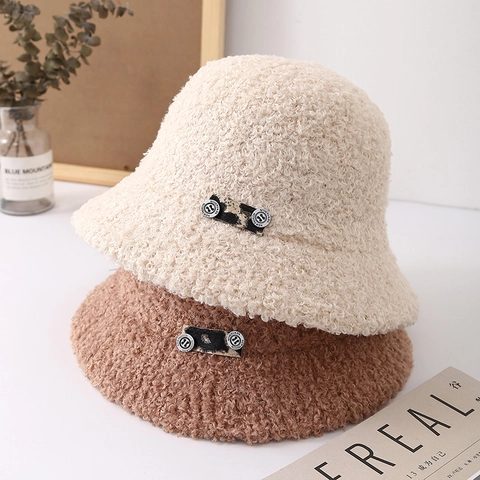 Women Winter Lamb Wool Bucket Hat Warm Fleece Thickened Windproof Solid Color Decorative Metal Button Fashion Accessory