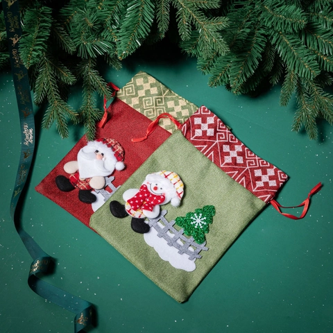 Christmas Drawstring Gift Bag 3D Applique Santa Snowman Design Imitation Linen Fabric Festive Candy Pouch Holiday Party Decor