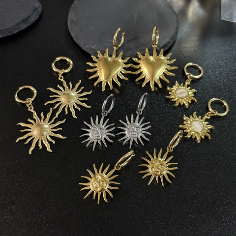 Orecchini Pendenti Vintage in Acciaio Inossidabile Placcato Oro 18K Sole Cuore Sorriso Sunburst Orecchini per Donna Gioielli