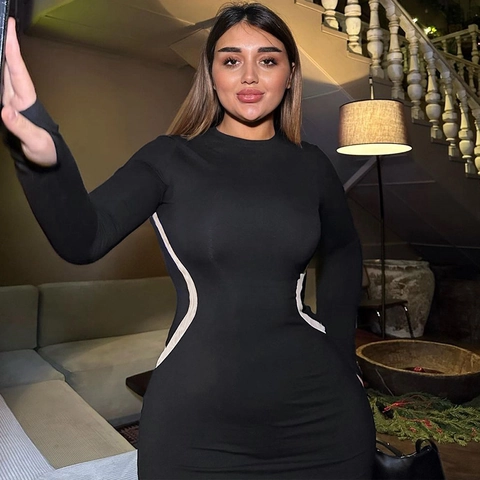 Elegant Slim Fit Maxi Dress Milk Satin Contrast Side Patchwork Round Neck Long Sleeve With Thumb Holes For Women Fashion