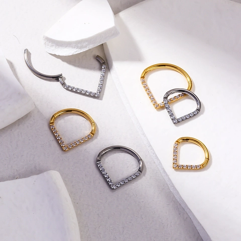 Titanium G23 Septum Clicker Ring Zirkon Eingelegt Tränenform V Form Körperpiercing Schmuck Für Frauen Mode
