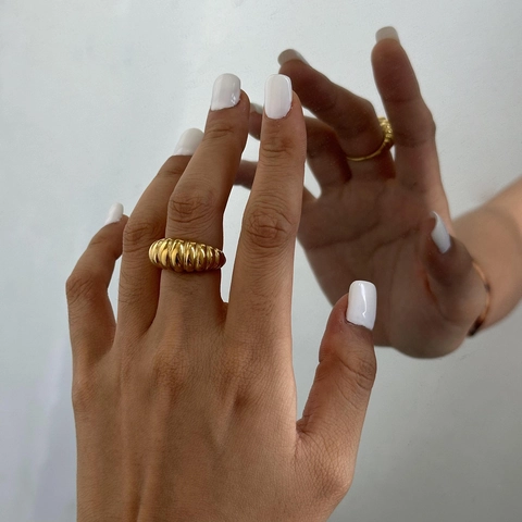 Croissant Ring 18K Verguld Roestvrij Staal Waterdicht Hypoallergeen Gedraaide Band Minimalistische Sieraden Voor Dames