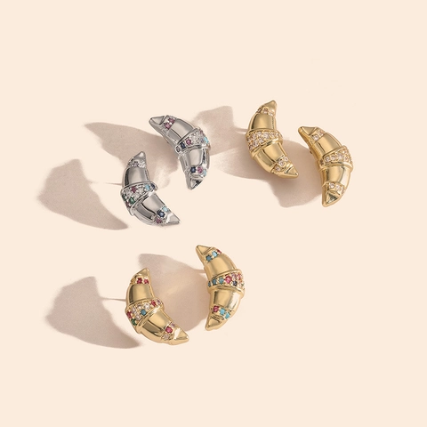 Orecchini a Bottone a Forma di Corno Croissant in Rame Con Zirconia Colorata Intarsiata Oro Argento Gioielli da Donna