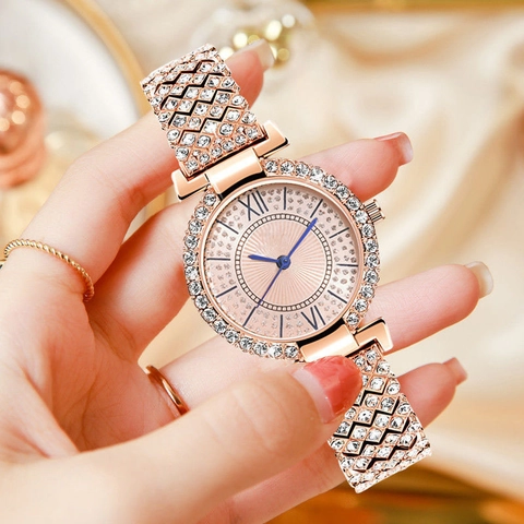 Luxury Women Quartz Watch Rhinestone Starry Sky Dial Roman Numerals Blue Hands Alloy Strap Elegant Fashion Wristwatch