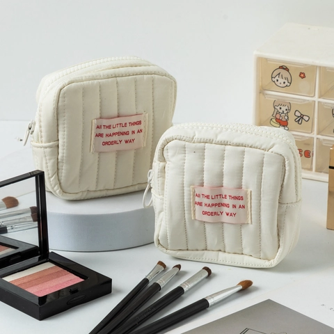 Borsa per Cosmetici Piccola Quadrata Trapuntata Minimalista Coreana Astuccio Porta Rossetto in Cotone Portamonete per Cuffie da Donna Ragazza Bianco Crema