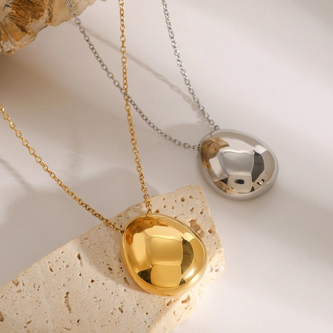 Collana Con Pendente a Ciottolo Ovale in Acciaio Inossidabile Minimalista da Donna Oro Argento Galvanizzato Gioielli