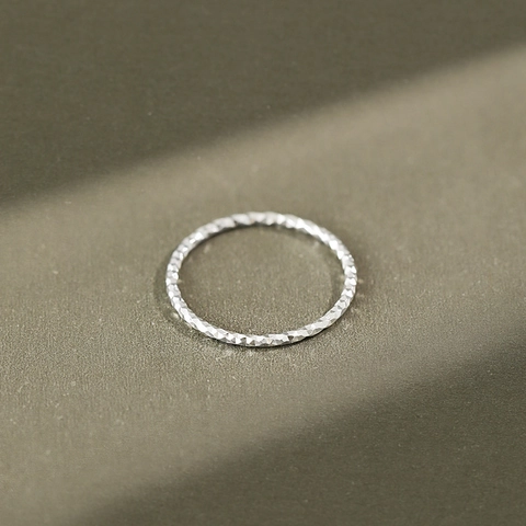 925 Sterling Silber Ring Damen Gehämmert Diamantschliff Glänzend Dünn Minimalistischer Stapelbarer Schmuck