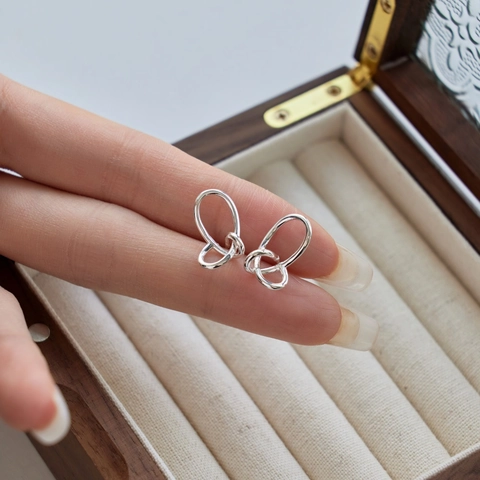 Orecchini a Bottone in Argento Sterling S925 Ali di Farfalla Minimalisti Linee Geometriche Svuotate Gioielli da Donna