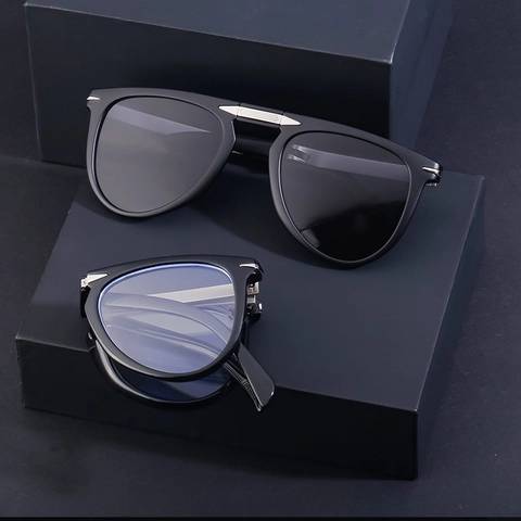 Occhiali da Sole Pieghevoli alla Moda Uomo Protezione UV400 Portatili Montatura Quadrata Pilot Cerniera Metallo Outdoor