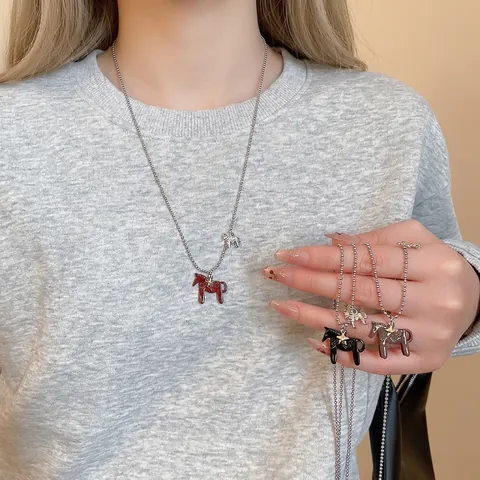 Collar Con Colgante De Caballo Aleación Estrella Encanto Cadena De Bolas Color Plata Joyería Para Mujer