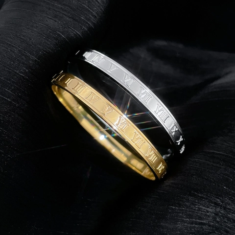 Bracciale Rigido Numeri Romani Acciaio Al Titanio Minimalista Retro Bracciale In Acciaio Inossidabile Per Donna Gioielli