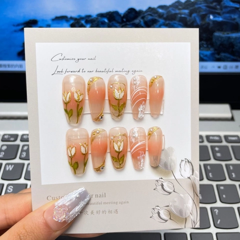 Handgemachte Dimensionale Tulpen Künstliche Nägel Rosa Farbverlauf Sargform Perlen Strass Elegante Französische Falsche Nägel Damen