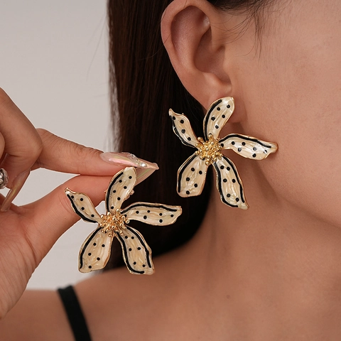 Vintage Flower Petal Earrings For Women With Polka Dot Enamel Alloy Artistic Large Statement Jewelry Silver Earring Post