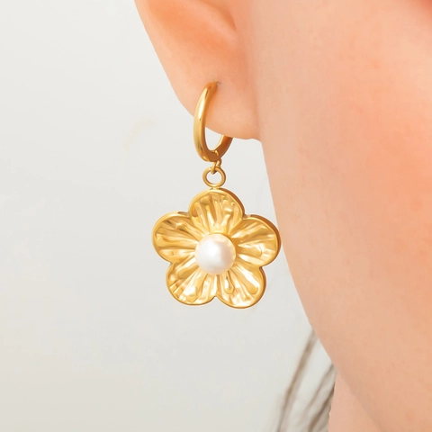 Pendientes de Flor de Acero Inoxidable para Mujer Perla Artificial Pendientes Florales Chapado en Oro Joyas