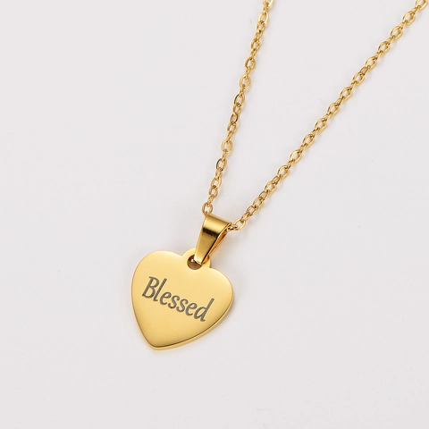 Collar Con Colgante De Corazón Acero Inoxidable Chapado En Oro 18K Grabado Blessed Joyería Minimalista