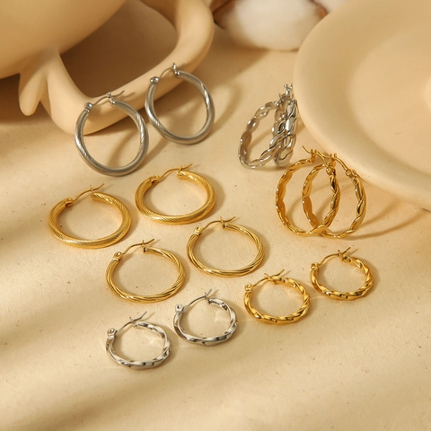 Orecchini A Cerchio In Acciaio Inossidabile Per Donna Placcati In Oro 18K Geometrici Intrecciati Strutturati Gioielli