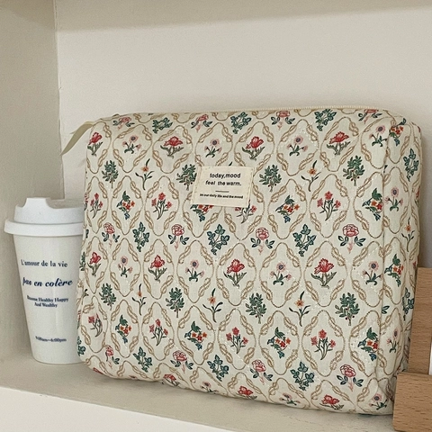 Vintage Quilted Floral Makeup Bag French Garden Portable Cosmetic Storage Pouch Travel Toiletry Organizer For Women