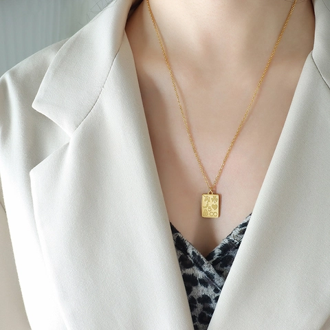Vintage Heart And Square Plate Pendant Necklace Stainless Steel Embossed Symbols Gold Plated Lucky Jewelry For Women French Style