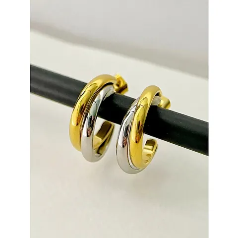 Orecchini A Cerchio A Forma Di C Acciaio Al Titanio Placcato Oro 18K Sovrapposti Minimalisti Stile Ins Per Donne