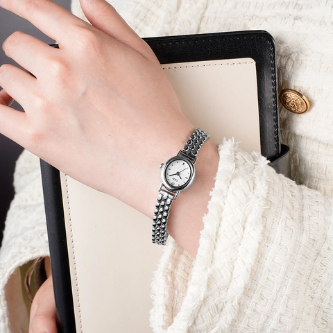 Elegant Women Quartz Watch Small Oval Dial Stainless Steel Strap Alloy Case Vintage Fashion Retro Waterproof Wristwatch