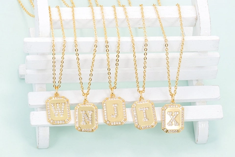 Fashion Copper Zirconia Initial Letter Pendant Necklace For Women Gold Silver Rectangle Frame Alphabet Name Clavicle Chain Jewelry Gift