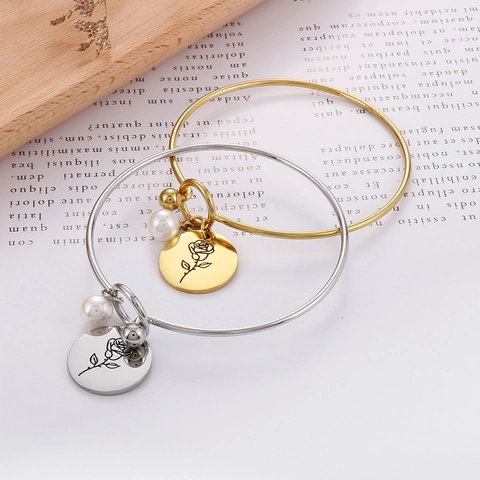 Bracciale Rigido In Acciaio Inossidabile Con Fiore Di Nascita Per Donna Ciondolo Floreale Inciso Con Perla Artificial Joyería