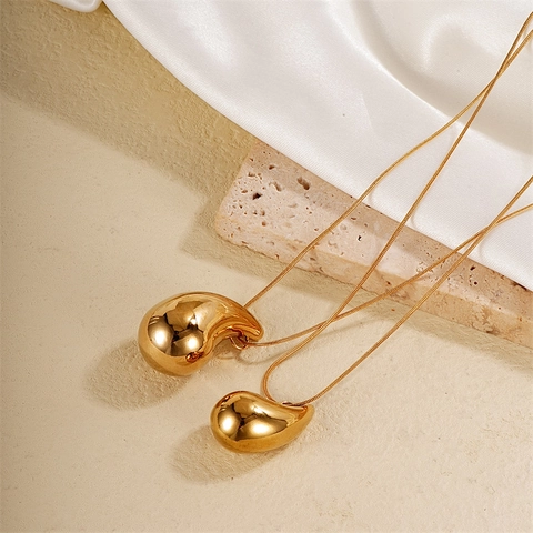 Collana Con Ciondolo A Goccia Minimalista Acciaio Inossidabile Placcato Oro 18K Lucidato A Specchio Gioielli Eleganti Da Donna
